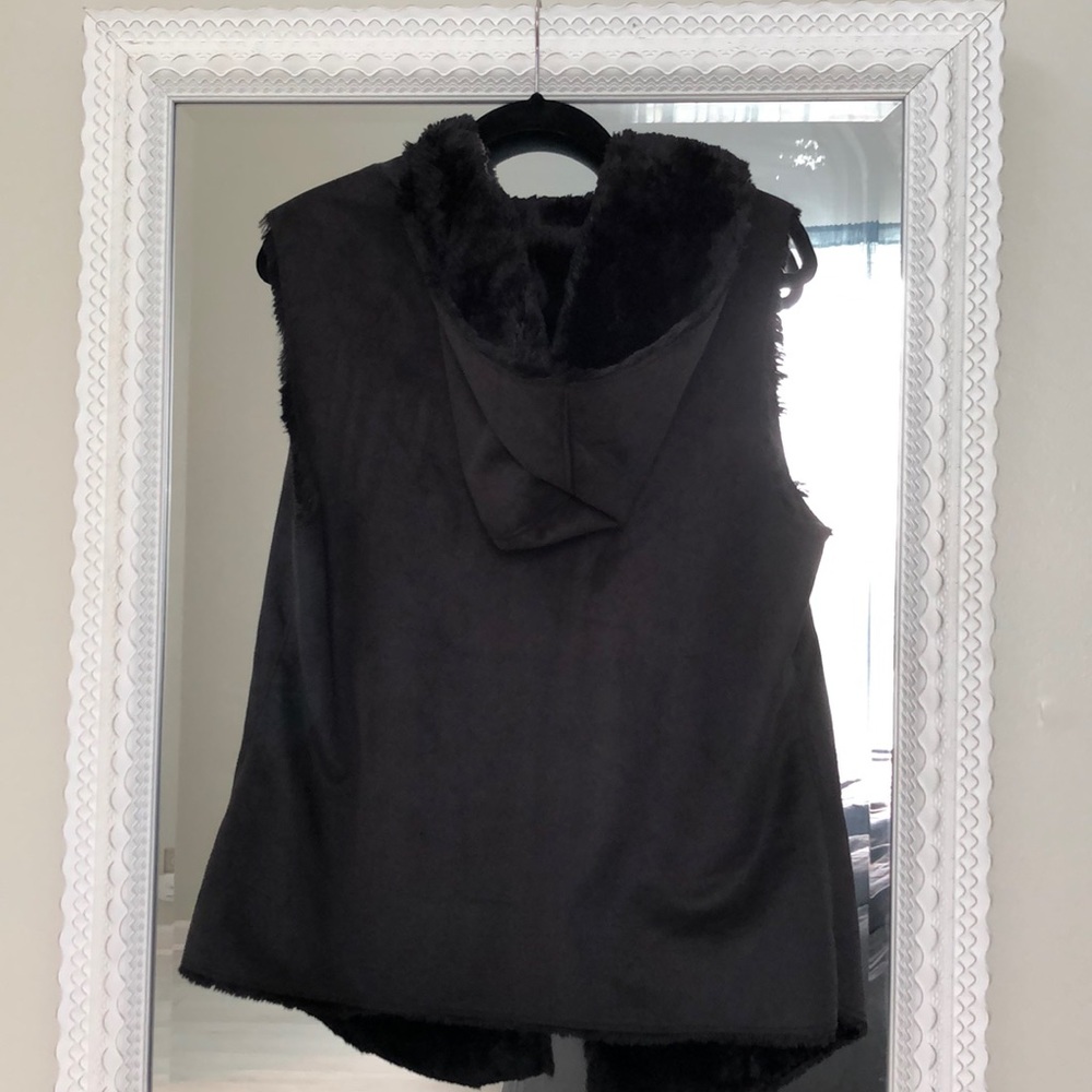 Dylan suede/faux fur hooded vest - Picture 2 of 3